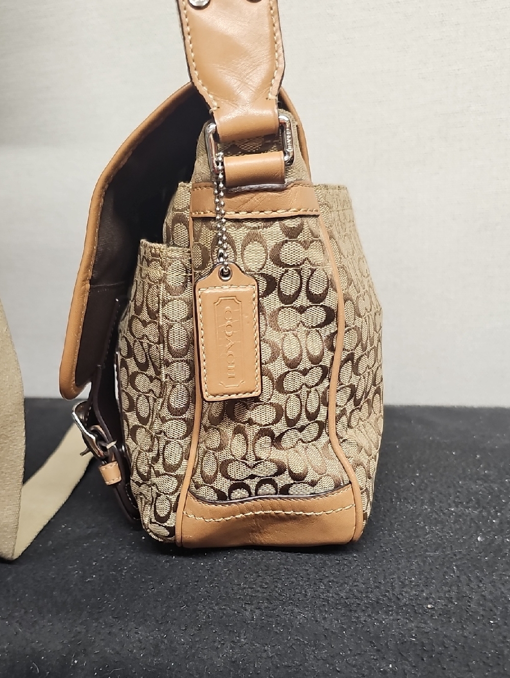 COACH F70283 JACQUARD MESSENGER BAG BFPM-05-093 - Picture 2 of 12